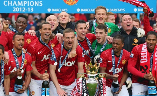 他在接受采 他在接受采