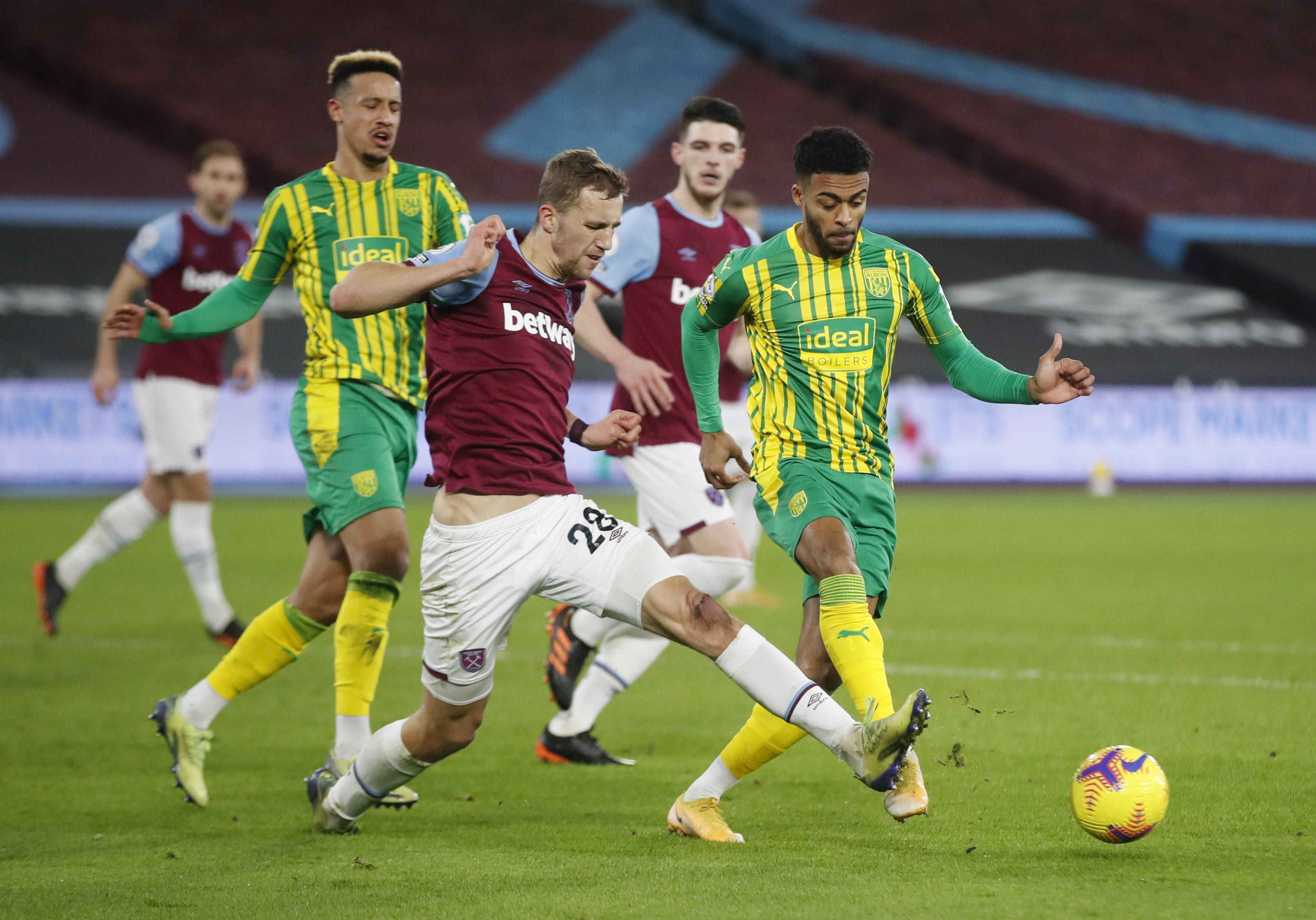 對於本菲卡 對於本菲卡